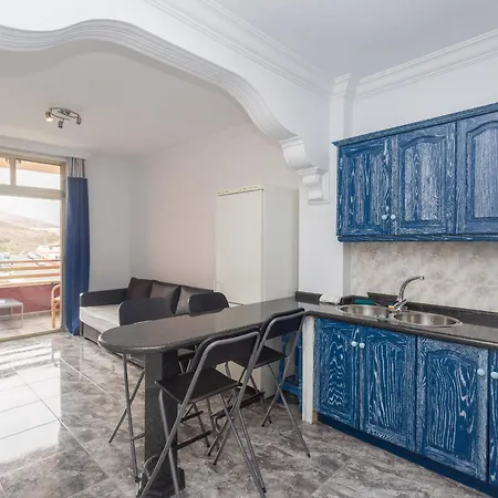 Sardina Balcony - 2 Min Walk To